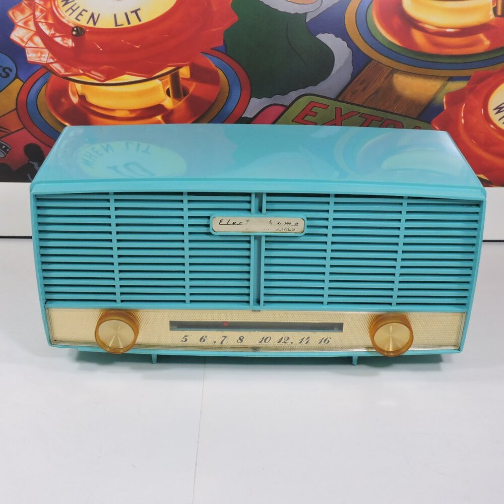 Vintage 1950's Electrohome Tube Radio - Tested Working